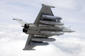 Ranskan Ilmavoimien Rafale aseistettuna Syyriassa. Kuva: The Aviationist